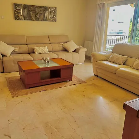 Acogedor Apartamento Cerca De Puerto Banus