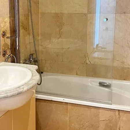 Acogedor Apartamento Cerca De Puerto Banus *